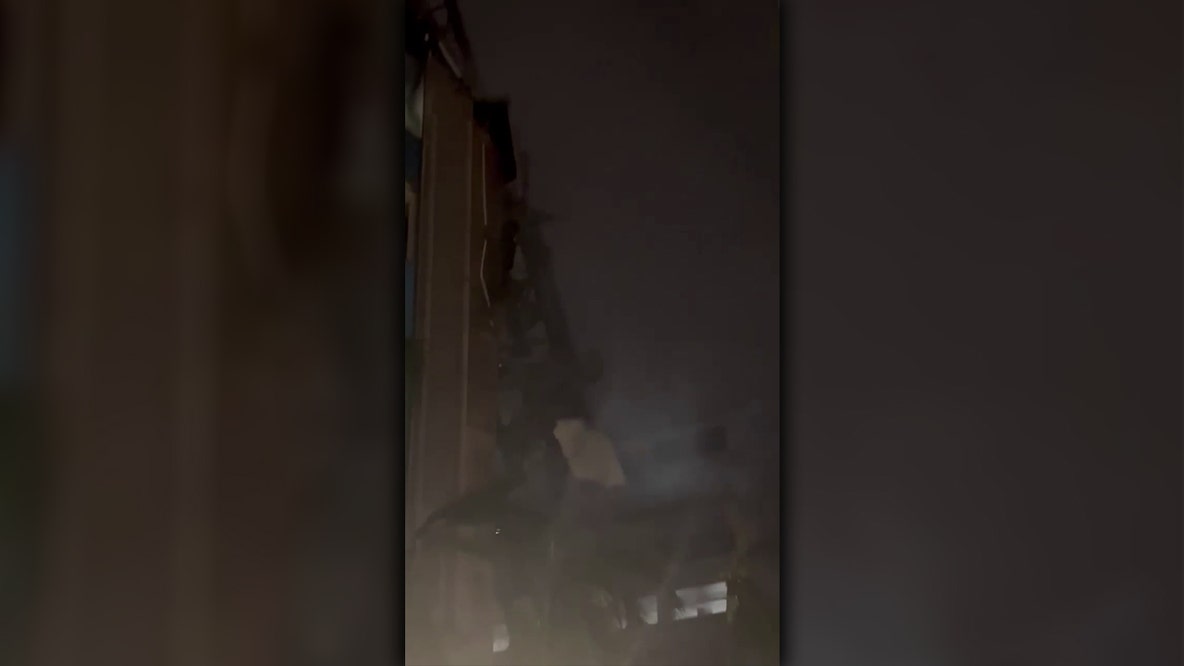 Construction crane collapses in downtown St. Pete
